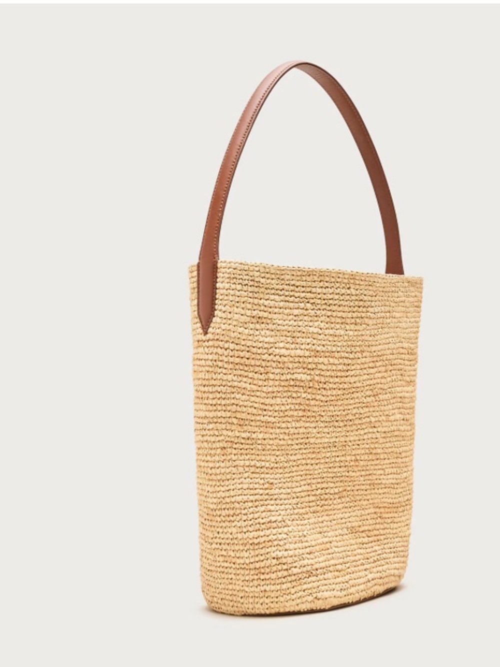 J crew English saddle natural Berkeley handknotted bucket bag in raffia